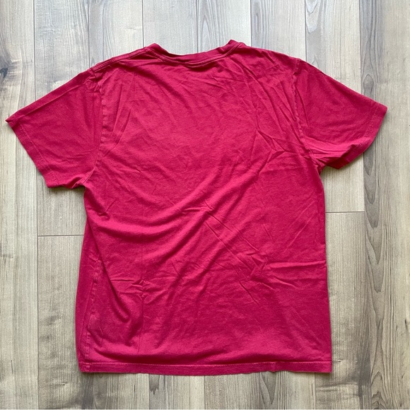 Bench T-Shirt - Picture 2 of 3